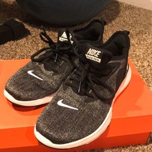 Womens Nike Flex TR9